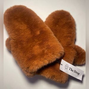 *NWT* The Drop Aspen Faux Fur Mittens